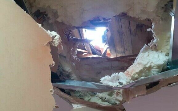 NEGLIJENȚĂ: Bolovani căzuți „din cer” în municipiul Hunedoara