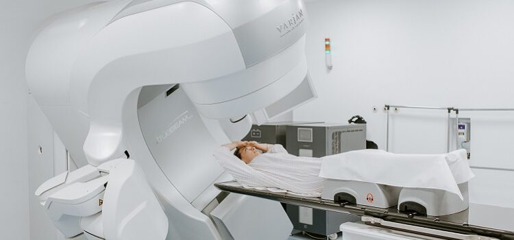 LEGISLAŢIE. Concediu pentru îngrijirea pacientului bolnav de cancer