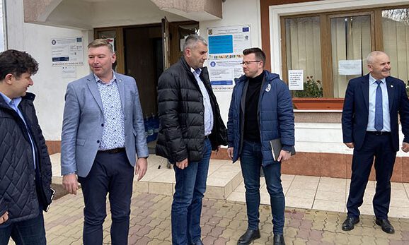 UNDE SE DUC BANII CÂND SE DUC. La Şoimuş miza cade pe o „zonă industrială”