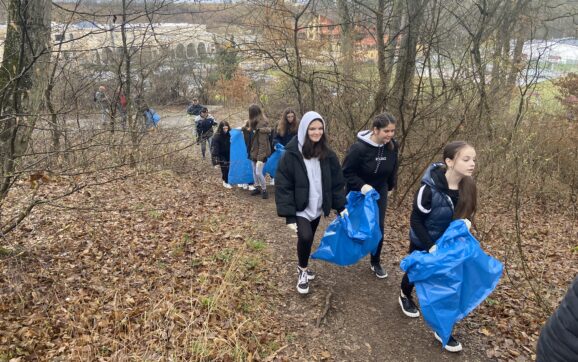 ECOLOGIZARE. Start, la Deva, în „Luna curățeniei”