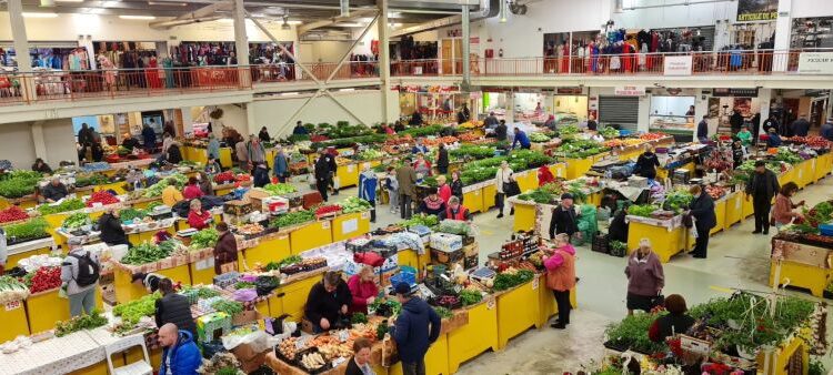 PROGRAM PRELUNGIT. O oră în plus de cumpărături în piețele din Deva