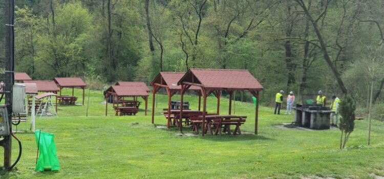 TORENȚIAL. Gunoaiele care au inundat orașul