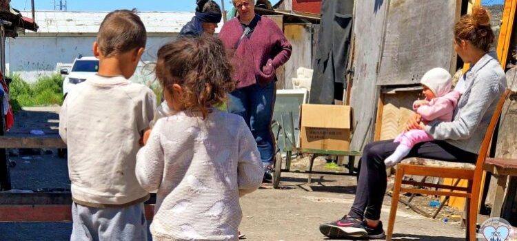 COPII CU COPII. DAS Deva caută să identifice mamele minore