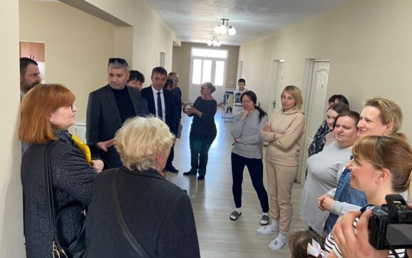 PLATĂ. Bani pentru cei care au găzduit refugiați