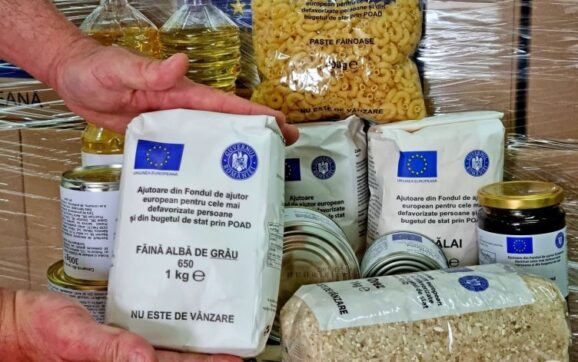 DEVA. S-a încheiat distribuirea alimentelor gratuite