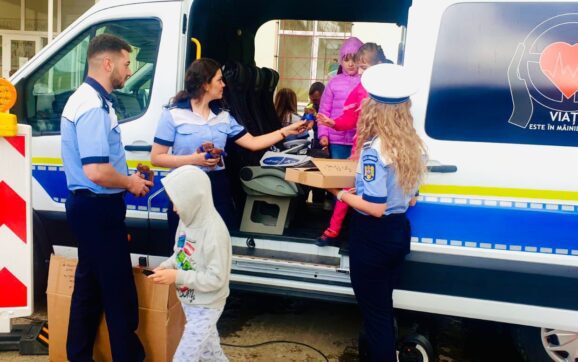 PREVENȚIE. Lecții de siguranță rutieră în școli
