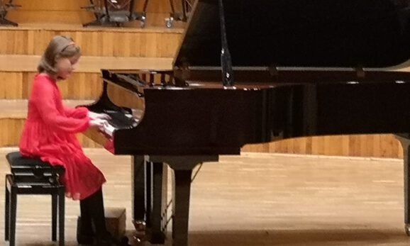 LICEUL DE ARTE. Tineri pianişti, premiaţi într-un festival înternaţional