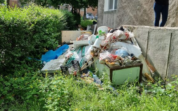 Amendă-record. Zeci de mii de lei pentru depozitare ilegală de deşeuri