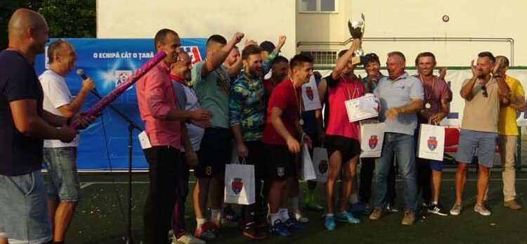 JANDARMII AU LUAT BĂTAIE. Hugo Micro a câştigat prima ediţie a „Cupei cartierelor la fotbal” din Deva