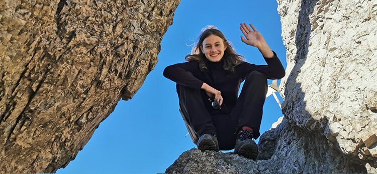 DRAGOȘ COADĂ, copilul normal al unei lumi anormale