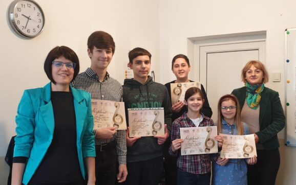 Premianţii Devei la contursul de la Braşov