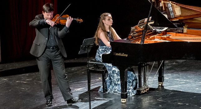 A aplauda sau a nu aplauda