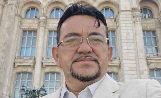 Tiberiu Barstan pune degetul pe rană: „Pe la colțuri toți sunt viteji. În plen e vai de ei”